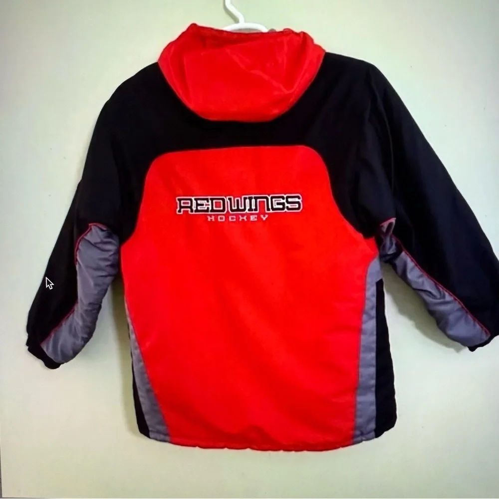 Reebok vintage youth, XL,‎ detroit red wings NHL red, black parka winter coat